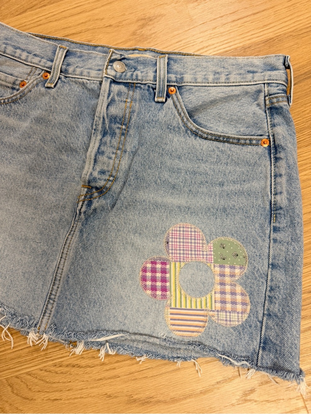 Levi’s‎ Y2K Denim Skirt with Flower Patch